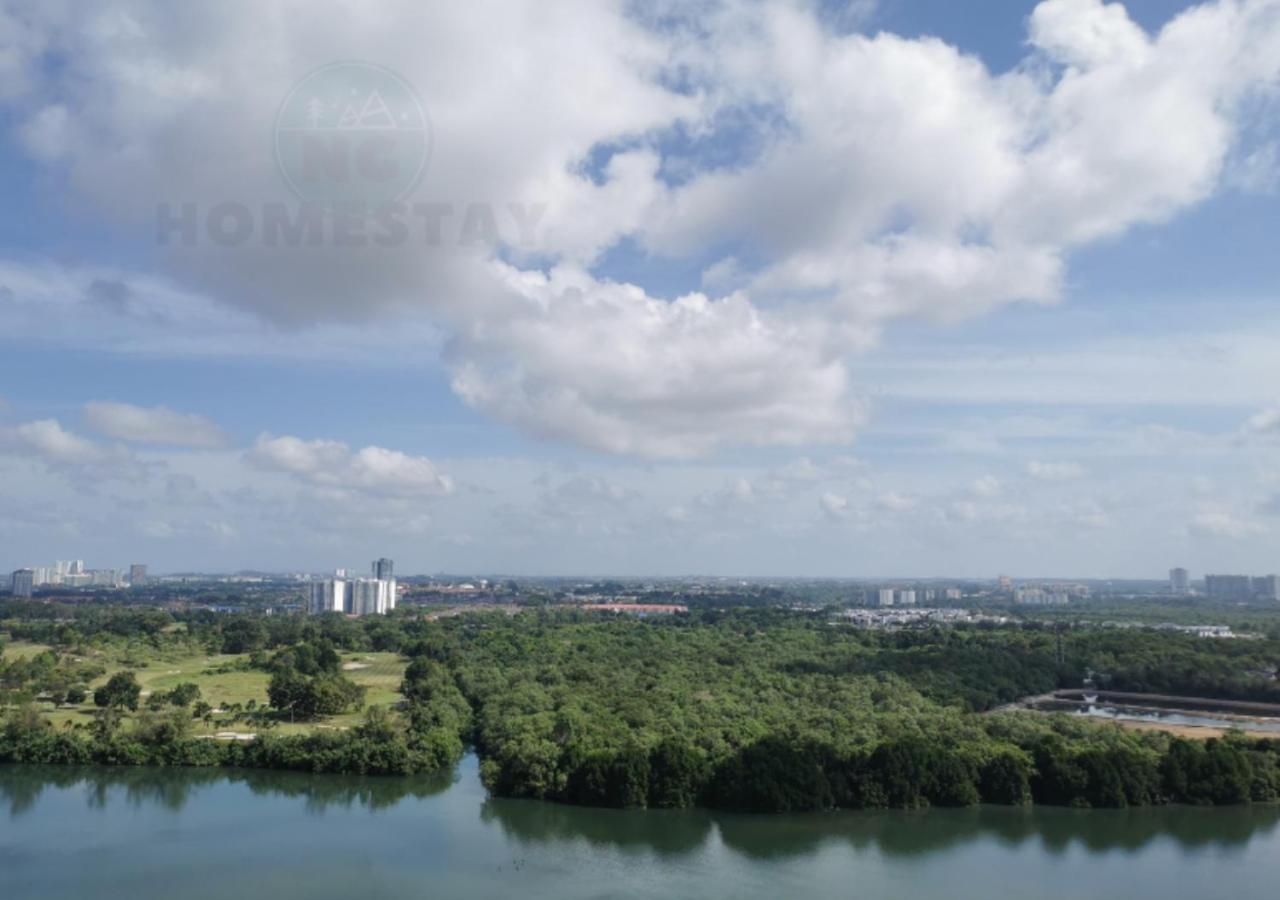 Apartment 5min Mid Valley Southkey 10min Ksl Ciq Square